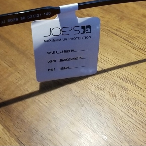 Gorgeous, Joe’s Jeans gunmetal sunglasses ❤️ - Picture 5 of 6